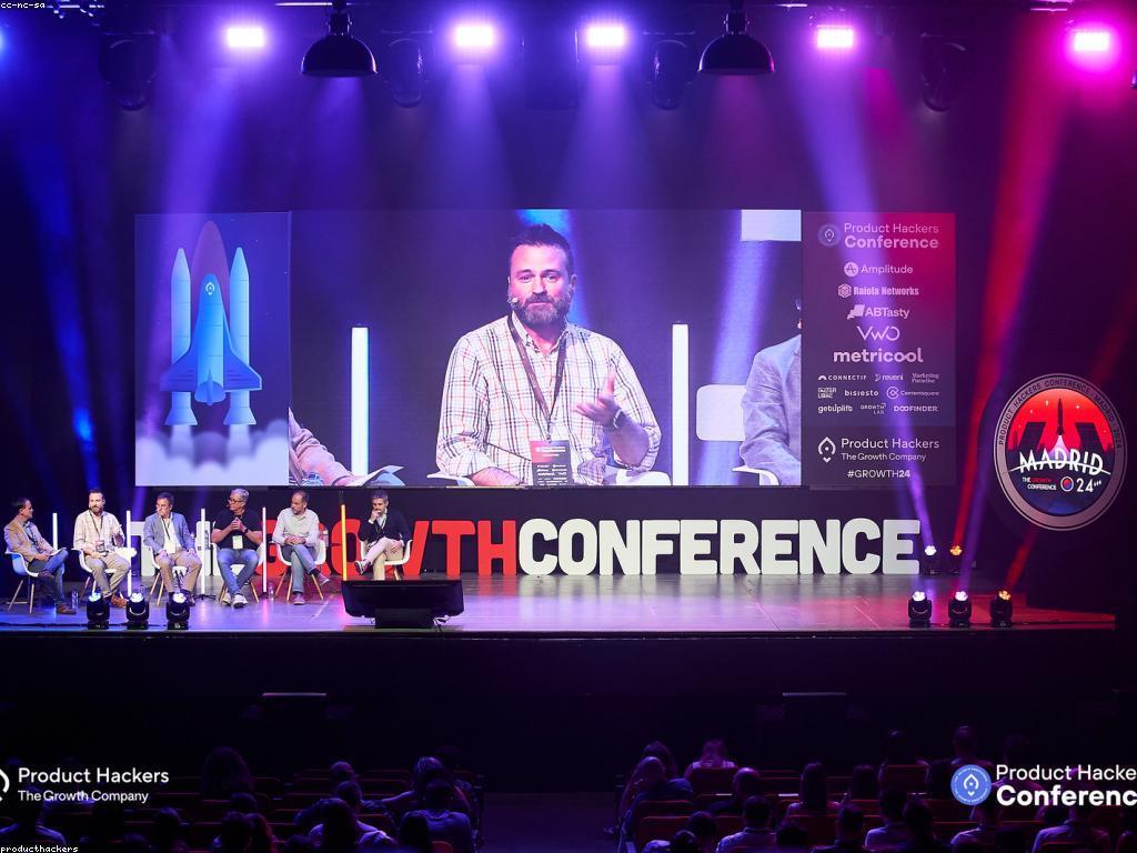 ការរាយការណ៍ក្នុងយុទ្ធសាស្ត្រអាជីវកម្ម